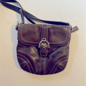 Coach Soho Brown  Leather Hobo Shoulder Bag Y2K  Buckle Flap Purse